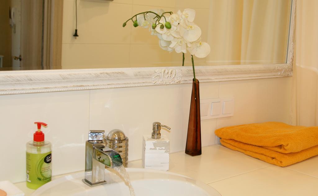 ויניצה Studio Luxe On Victory Street In The City Center מראה חיצוני תמונה